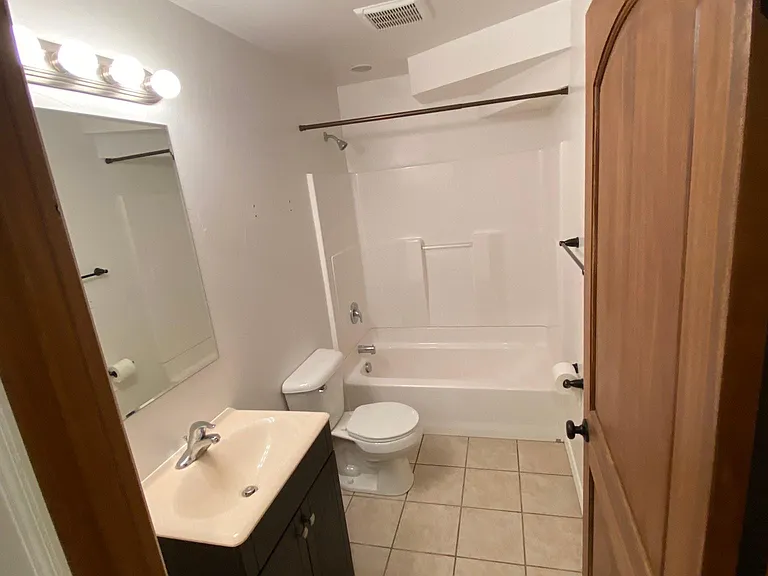 504 Thomsen Ave #504 — Photo 6