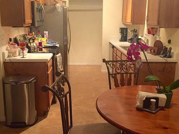 5th image of 2209 Holly Berry Ln