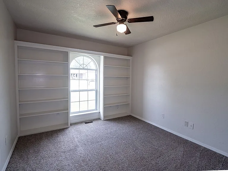 3306 Pheasant Run Rd — Photo 25