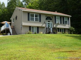 997 Center Minot Hill Rd, Minot, ME 04258