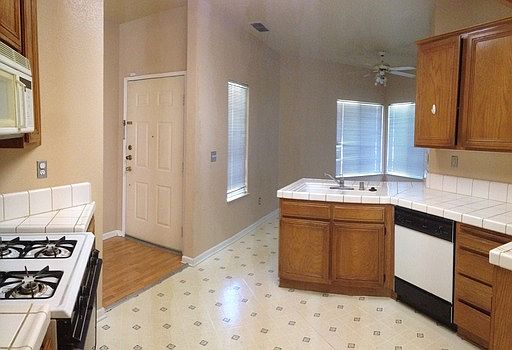 4th image of 5316 Coral Creek Way