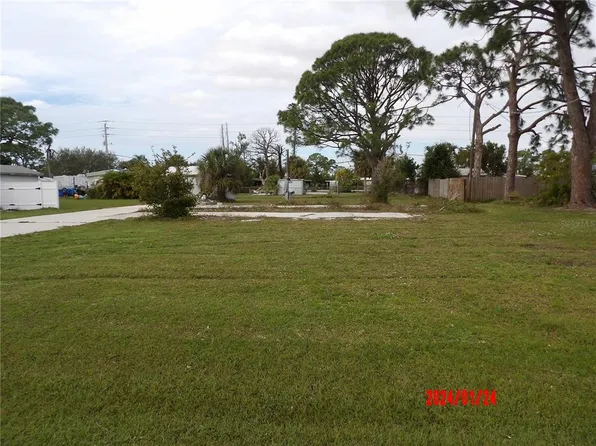 2046 Rose Ave #4, Englewood, FL 34224