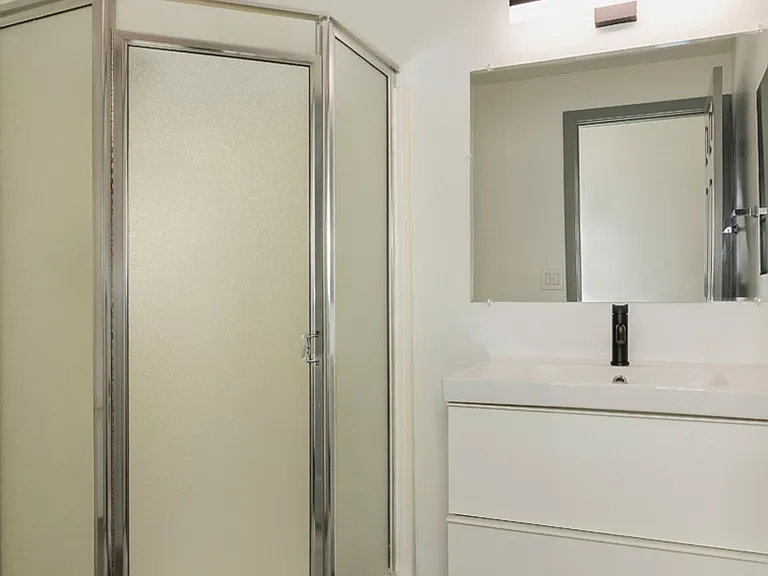 Seattle View Apartments — Photo 15