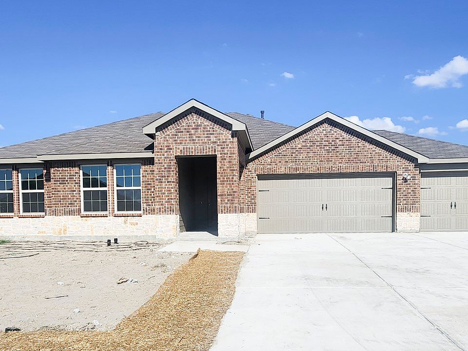 1st image of 805 Martingale Dr