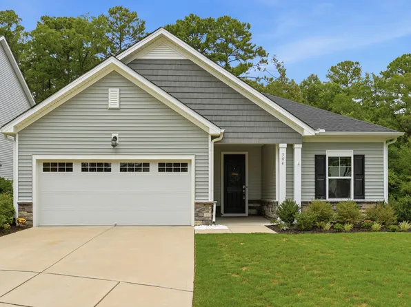 304 Mirabel Ct, Fuquay Varina, NC 27526