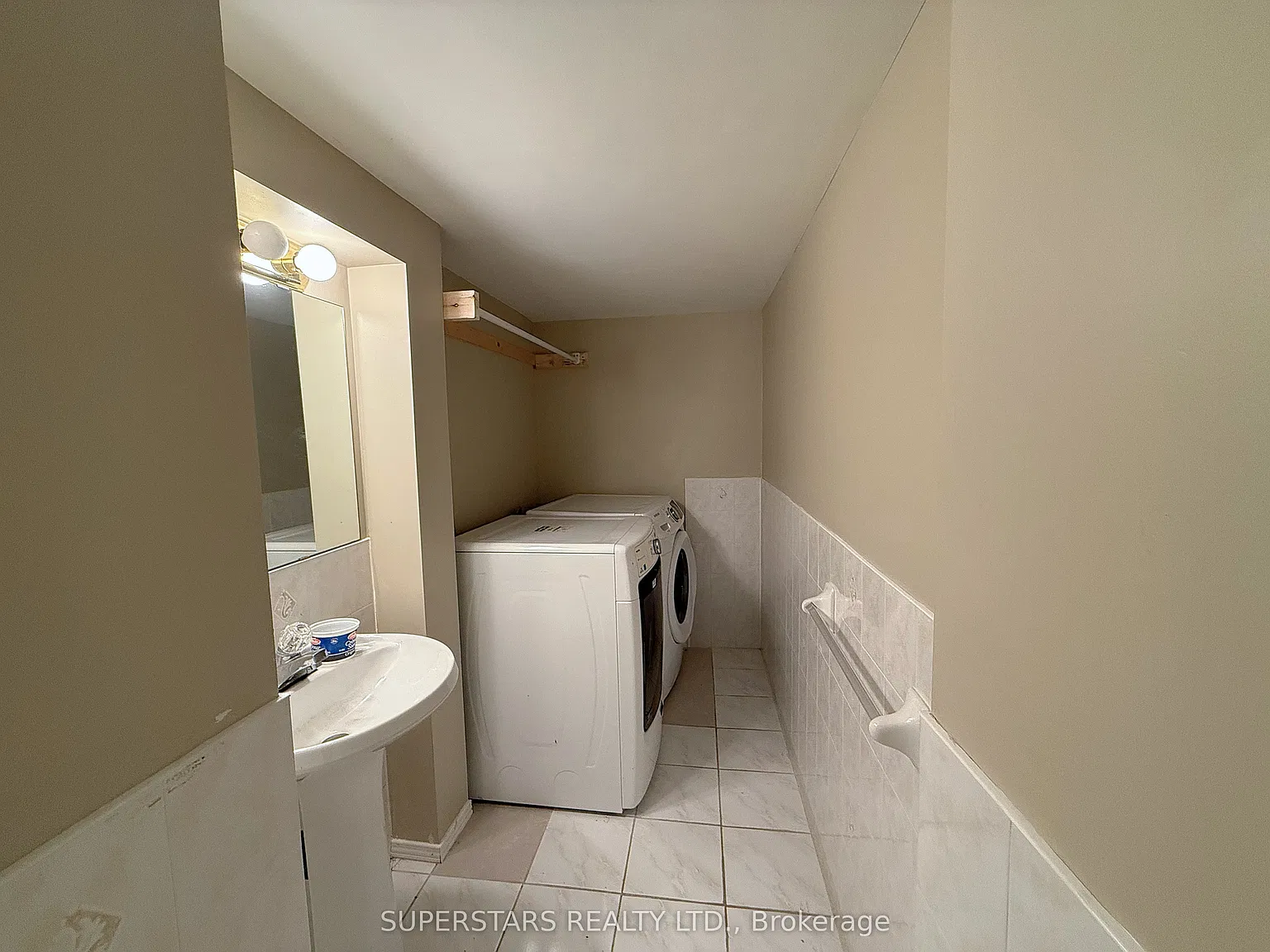 2 bed, $1,600 — Photo 4