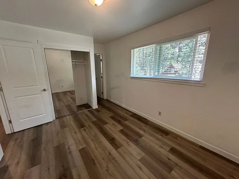 2531 Elwood Ave. — Photo 7