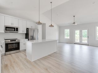 2171 Broad Street Rd, Maidens, VA 23102