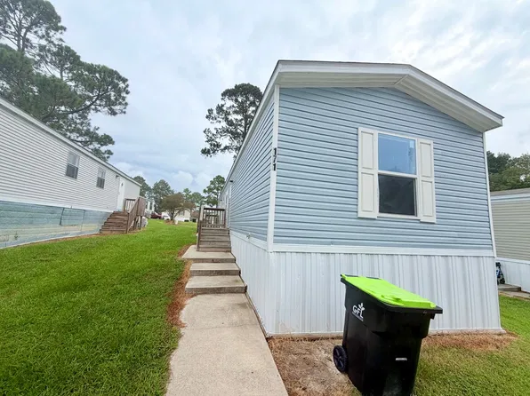 171 Daisy St, Jacksonville, NC 28546