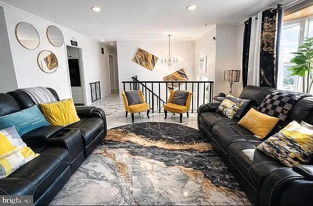 610 Ogden Dr — Photo 4