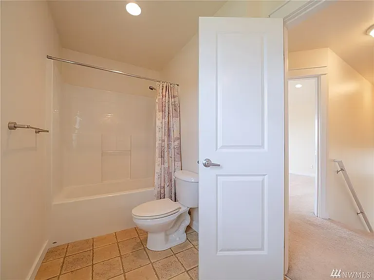 1216 Humphrey Ave W — Photo 19