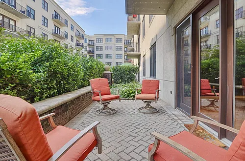1300 Grand St Photo 1