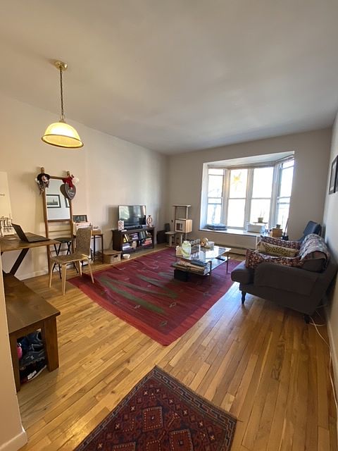1st image of 146 Amity St APT 4