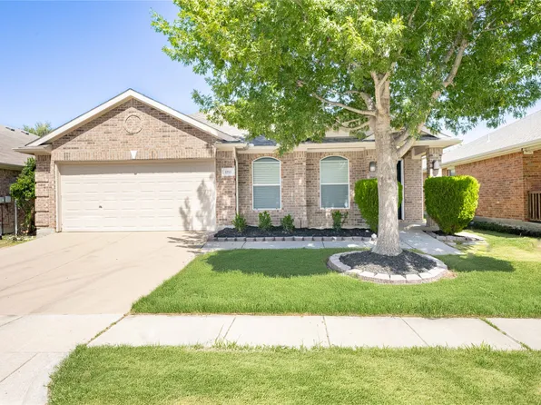 1713 Heron Dr, Aubrey, TX 76227