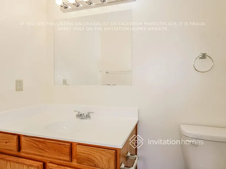 5703 N 67th Dr — Photo 10