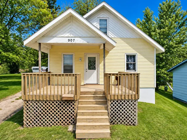 907 Baird Ave, Fergus Falls, MN 56537