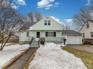 27 N Park Ave, Cheektowaga, NY 14225