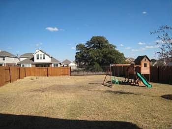 2nd image of 15409 Fernhill Dr