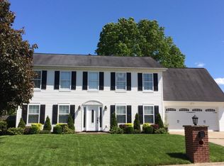 10 Market St, Hurricane, WV 25526