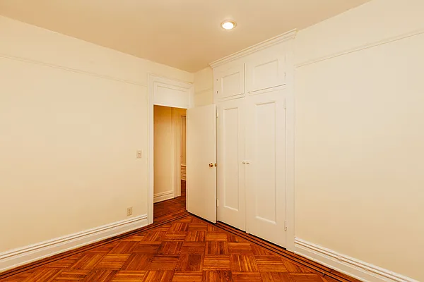 Rented by Nooklyn NYC LLC | media 30