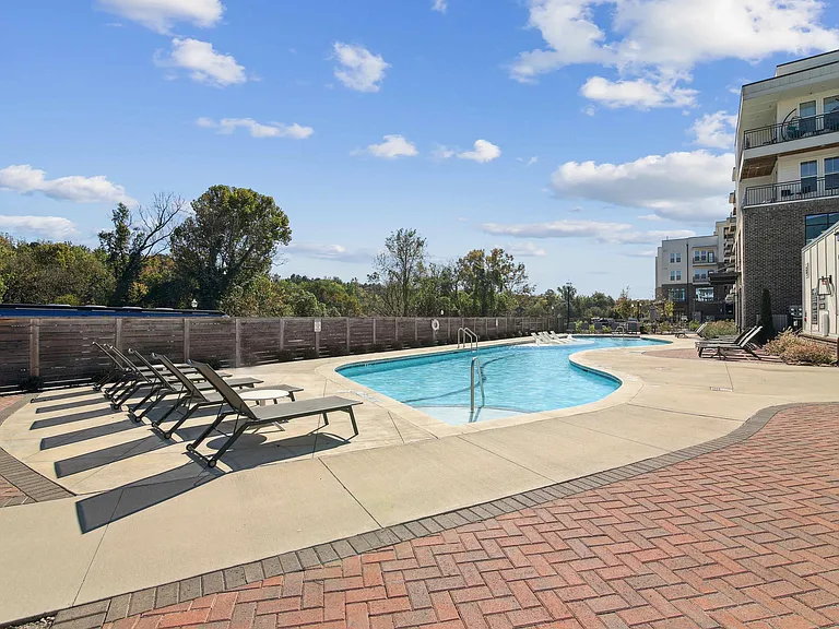 Series at Riverview Landing — Photo 12
