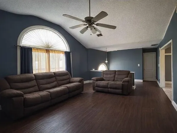 211 White Pine Ln, Temple, GA 30179