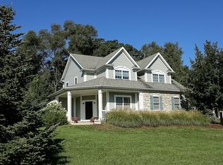 4404 Tosi Cir, Stevensville, MI 49127