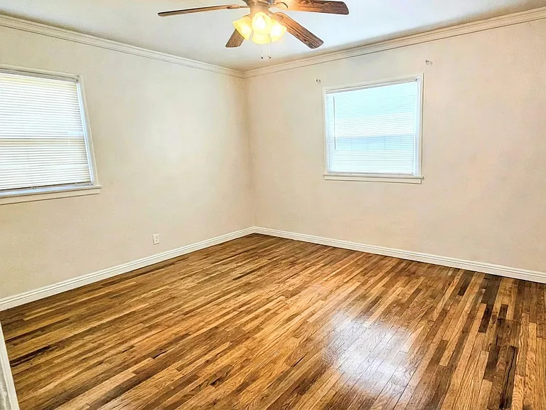 155 W Tudor St — Photo 10
