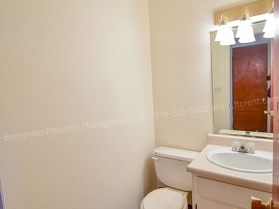 5th image of 724 37th Ave APT 4