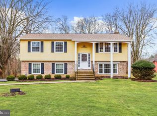 10605 Graeloch Rd, Laurel, MD 20723