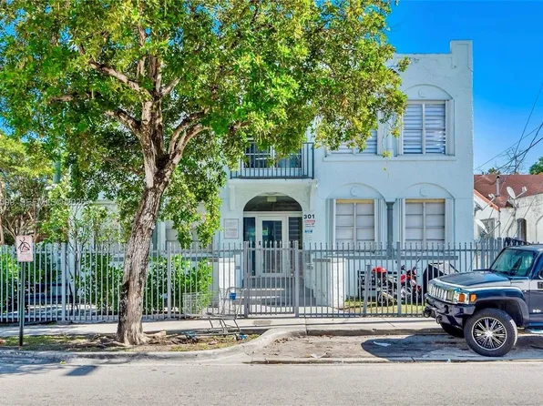 301 SW 10th Ave, Miami, FL