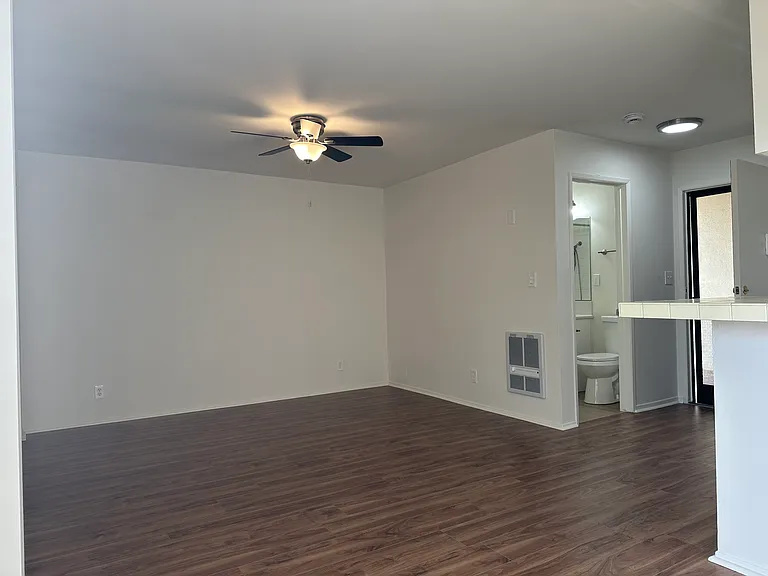 The Vallarta Apartments — Photo 27