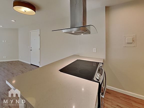 5th image of 2524 T St APT 14