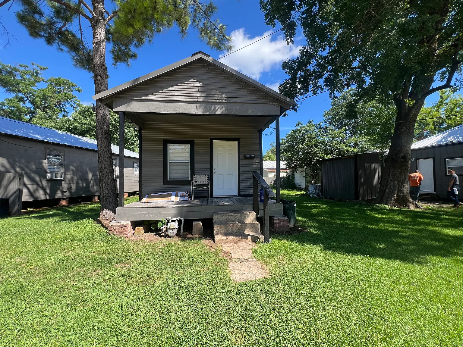2 bed, $800 — Photo 1