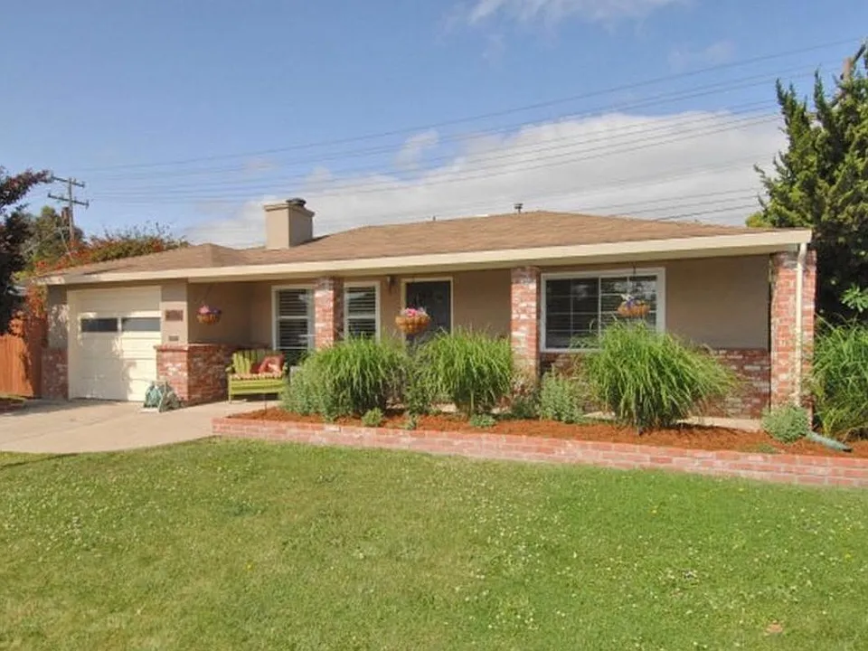 3912 Orinda Dr
