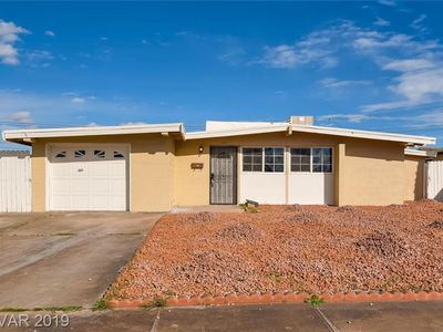237 Hillcrest Dr, Henderson, NV, 89015