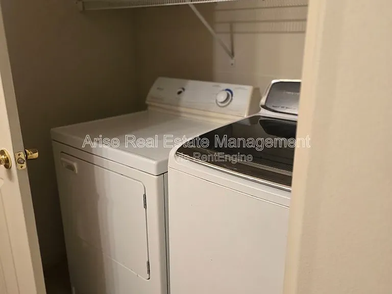 803 SE Kierra Pl — Photo 6