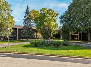 1699 Alcan Dr, Menasha, WI 54952