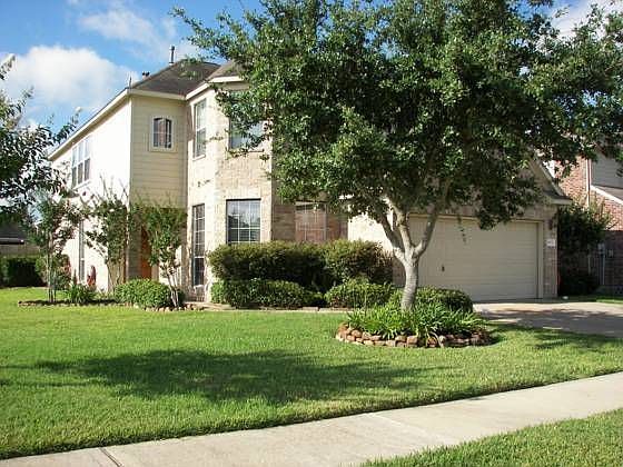 1st image of 19031 Country Square Dr