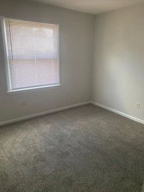 1st image of 8 Thackery Rd #2701