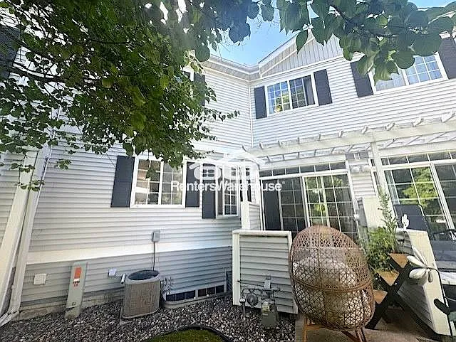 2088 Mainstreet — Photo 16