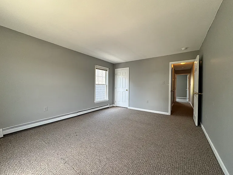180 Berkshire St #B — Photo 9