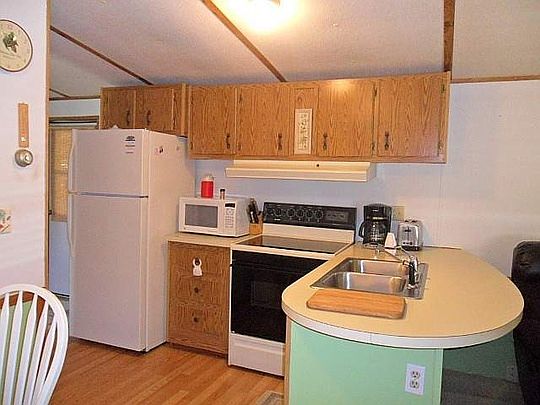 2nd image of 20 Driftwood Ln