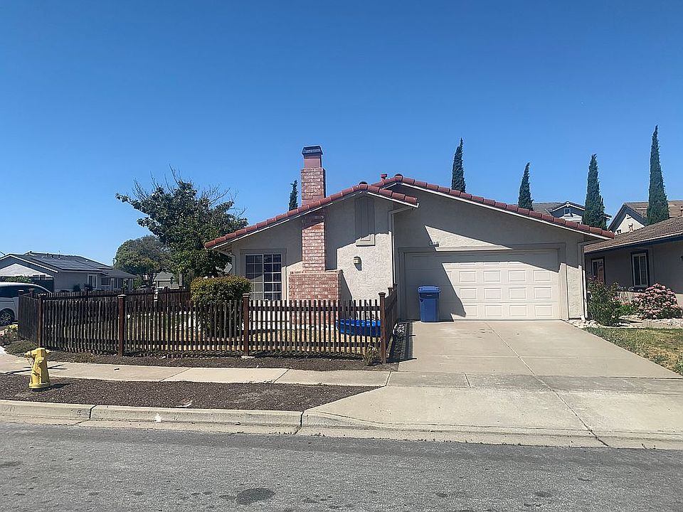 1st image of 5762 Bellflower Dr