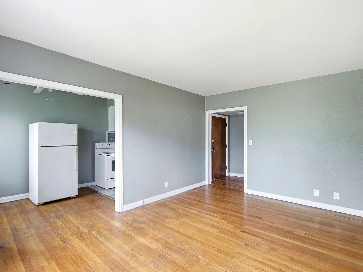 2670 Noble Rd — Photo 3