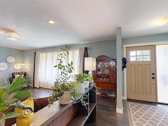 5th image of 4901 W 52nd St