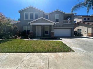 5801 Eisenhower Dr, Riverbank, CA 95367