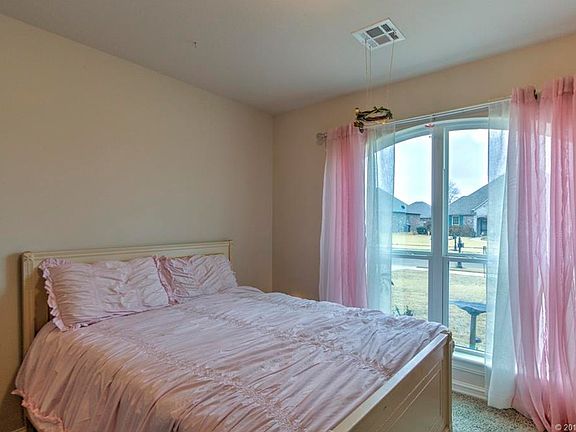 4th image of 1303 E 133rd Pl