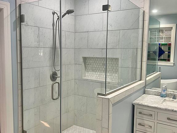 4th image of 2009 39th St