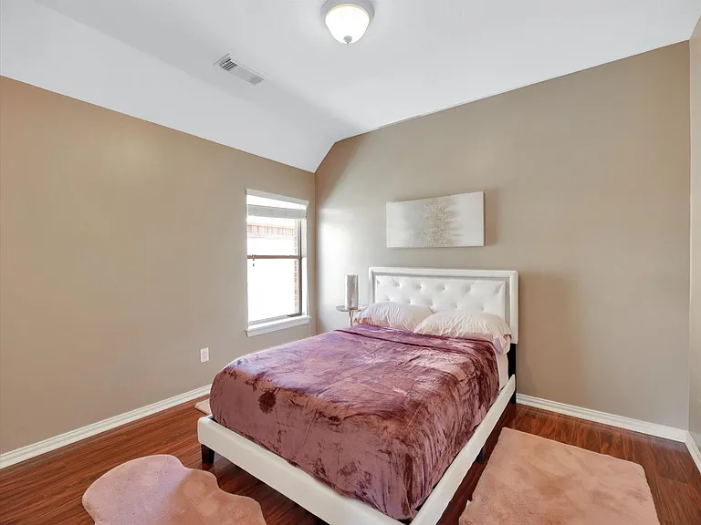 18011 Darling Point Ct — Photo 33